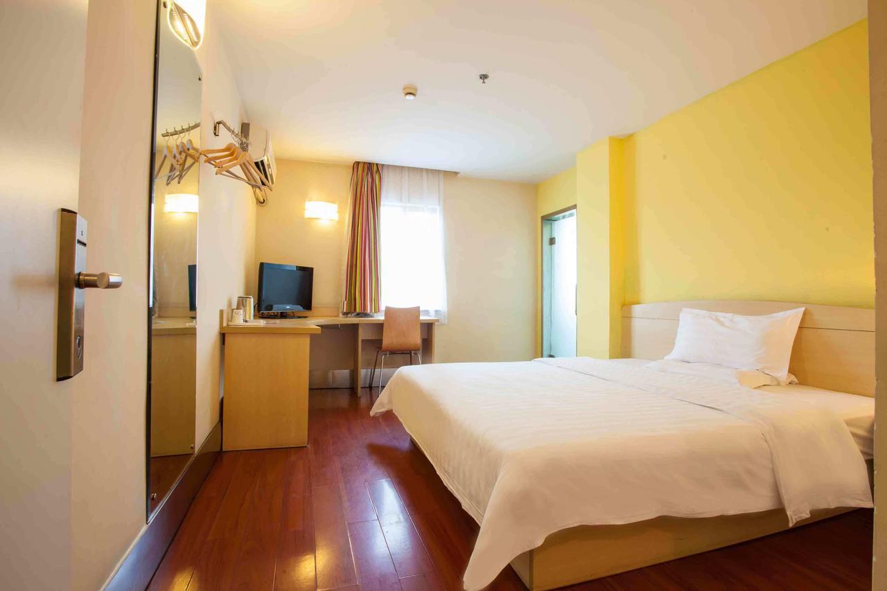 7Days Inn Dongguan Houjie Conference & Exhibition Center Pokój zdjęcie