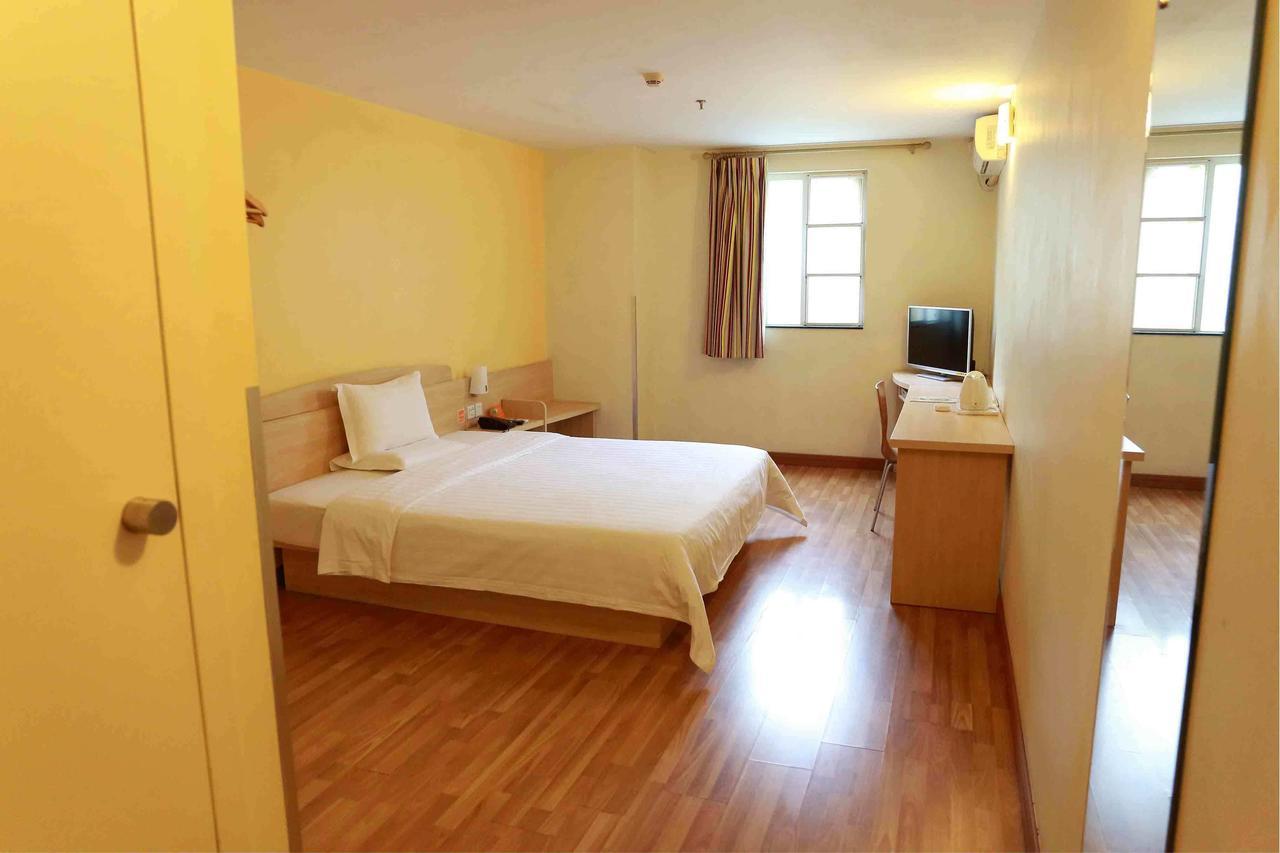 7Days Inn Dongguan Houjie Conference & Exhibition Center Pokój zdjęcie