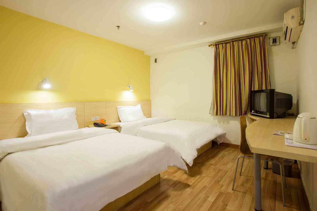 7Days Inn Dongguan Houjie Conference & Exhibition Center Pokój zdjęcie