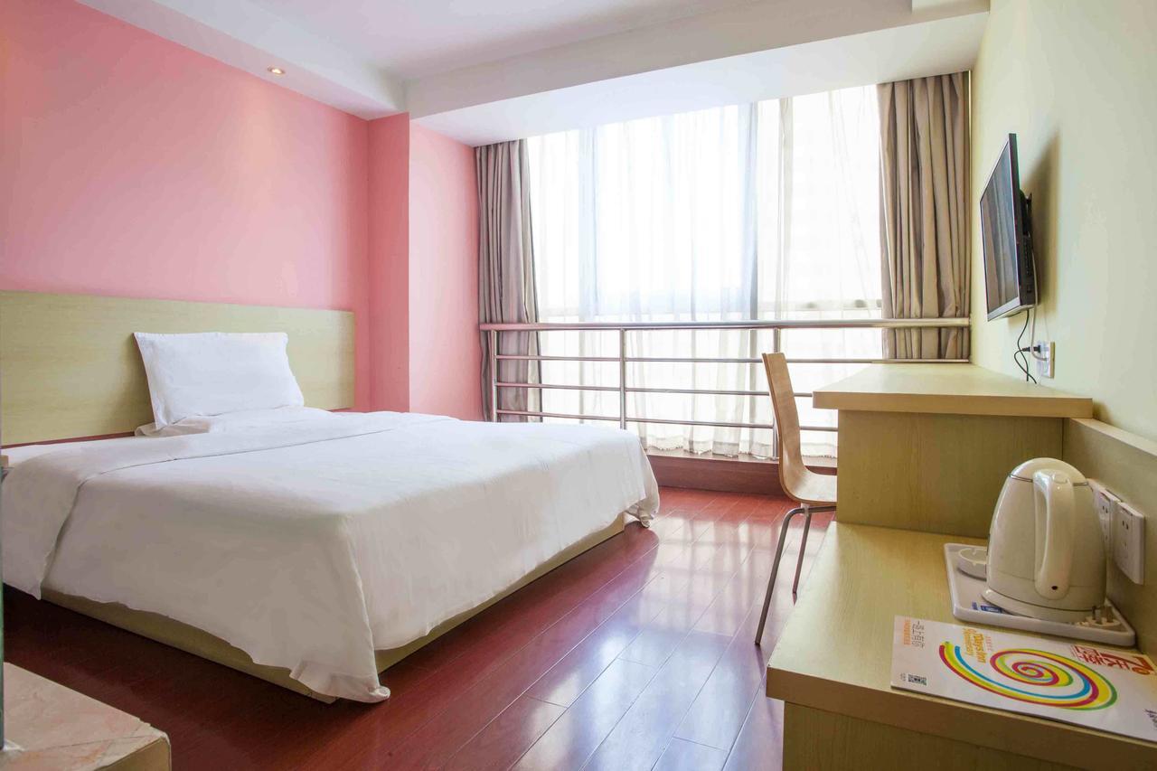 7Days Inn Dongguan Houjie Conference & Exhibition Center Pokój zdjęcie